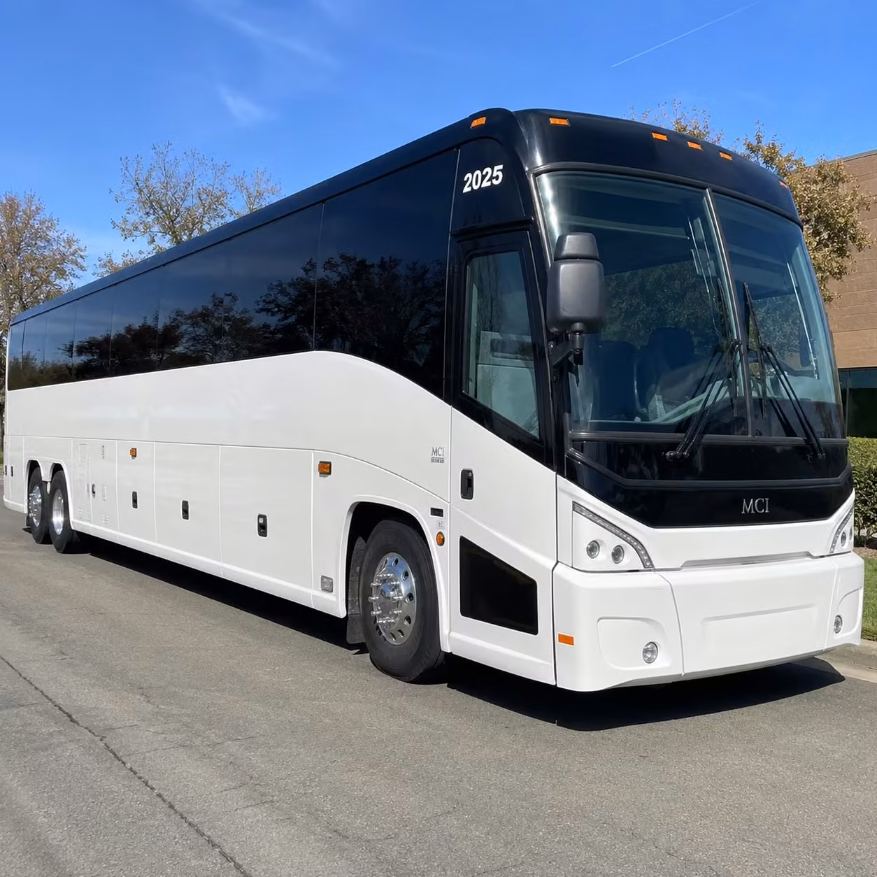 charter bus rentals to yankees mets and red sox games from stamford