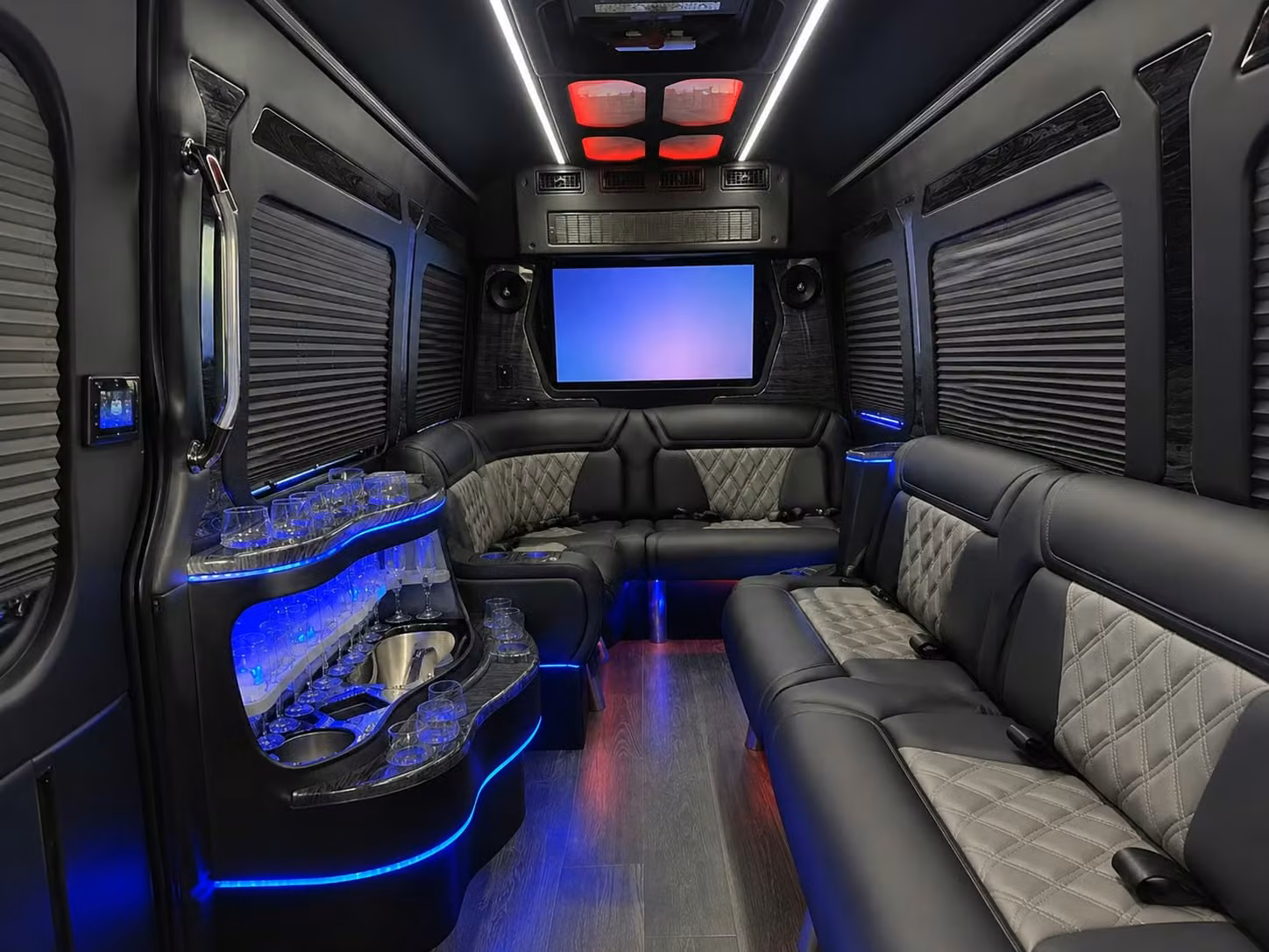 charterbusrentalstamfordct com makes long distance school trip transportation from stamford simple